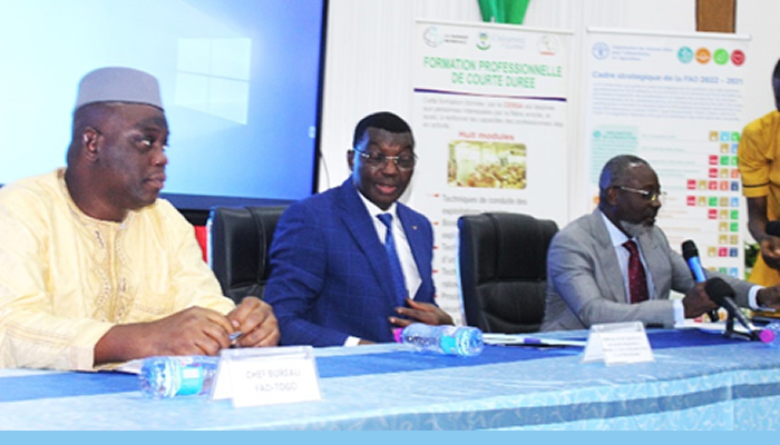 Partenariat FAO-CERSA : 200 acteurs de la filière avicole formés en biosécurité